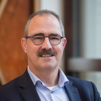 Mr. P.G.H. (Peter) van Osch